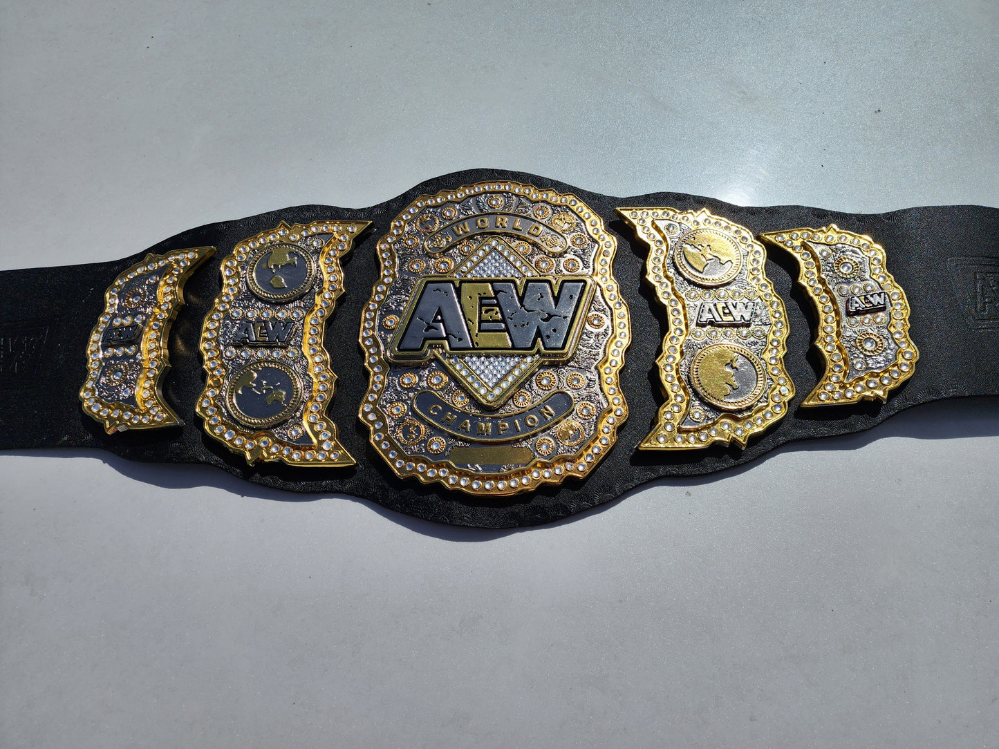 AEW Triple layer World Championship Belt Replica – Adult Size Wrestling Title Belt  Premium Collectible Fan Gift 4mm Zinc